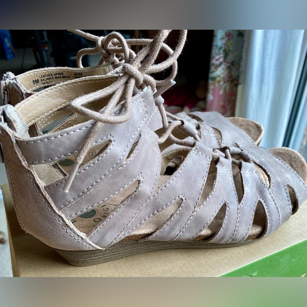 Earth Origins Harley shoe.